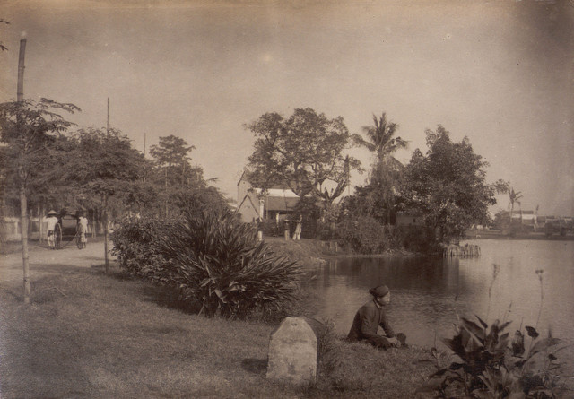 Cận cảnh hồ Hoàn Kiếm thập niên 1890 Can canh ho Hoan Kiem thap nien 1890