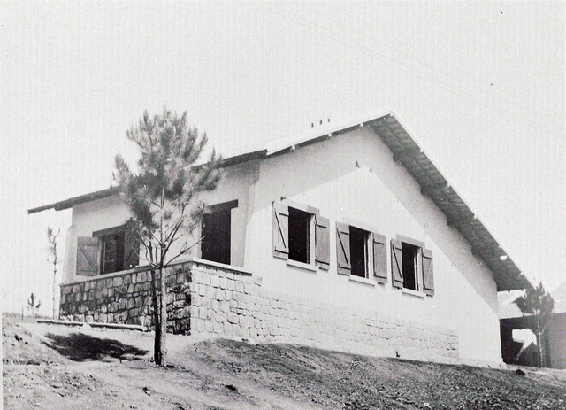 Làng biệt thự Pháp ở Đà Lạt đầu thập niên 1940 bình yên đến lạ - Hình 4 Lang biet thu Phap o Da Lat dau thap nien 1940 binh yen den la-Hinh-4