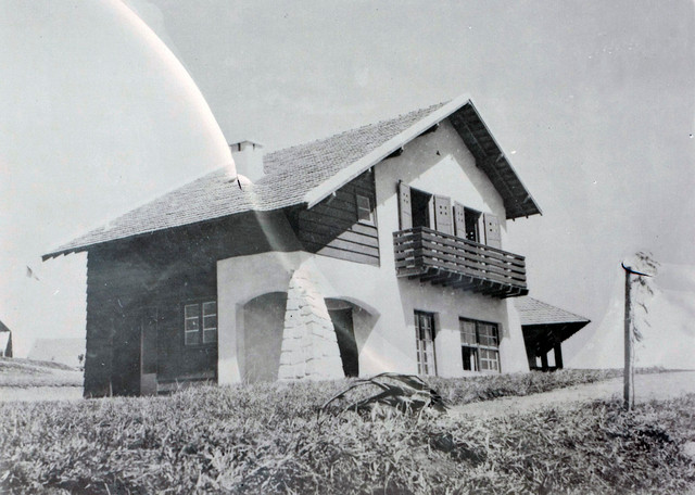 Làng biệt thự Pháp ở Đà Lạt đầu thập niên 1940 bình yên đến lạ - Hình 5 Lang biet thu Phap o Da Lat dau thap nien 1940 binh yen den la-Hinh-5