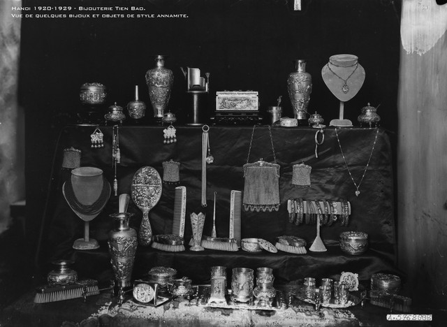 Cuộc sống sinh động ở Hà Nội thập niên 1920 qua loạt ảnh hiếm - Hình 8 Cuoc song sinh dong o Ha Noi thap nien 1920 qua loat anh hiem-Hinh-8