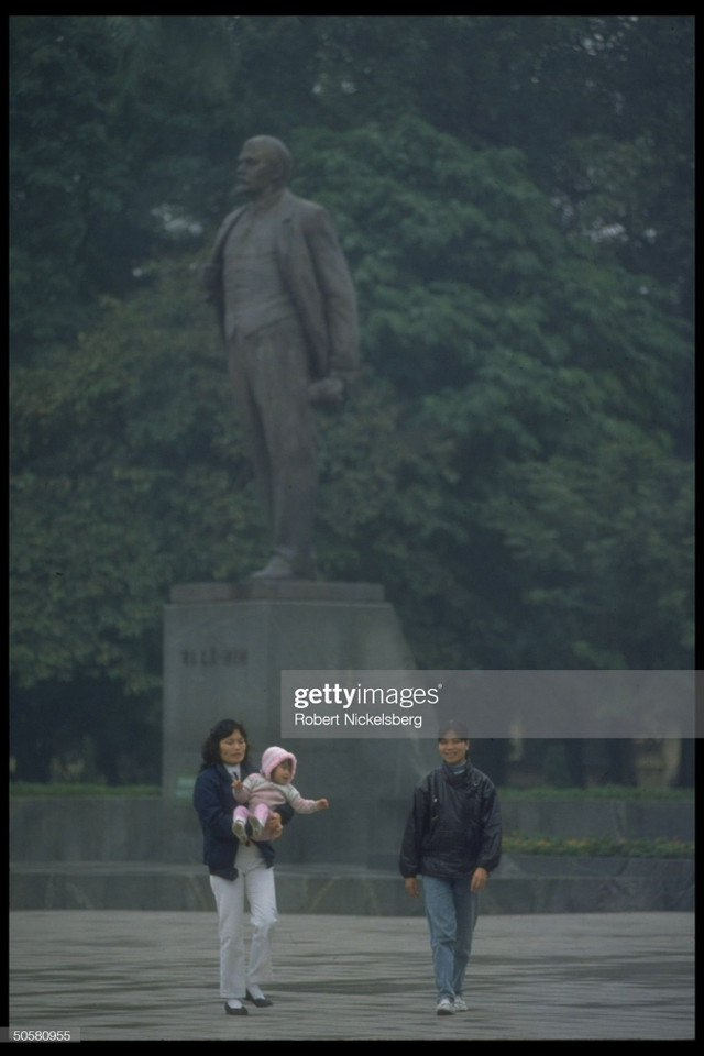 Hà Nội những năm 1986, 1990 dưới góc nhìn cực lạ - Hình 4 Ha Noi nhung nam 1986, 1990 duoi goc nhin cuc la-Hinh-4