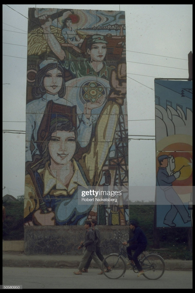 Hà Nội những năm 1986, 1990 dưới góc nhìn cực lạ - Hình 7 Ha Noi nhung nam 1986, 1990 duoi goc nhin cuc la-Hinh-7