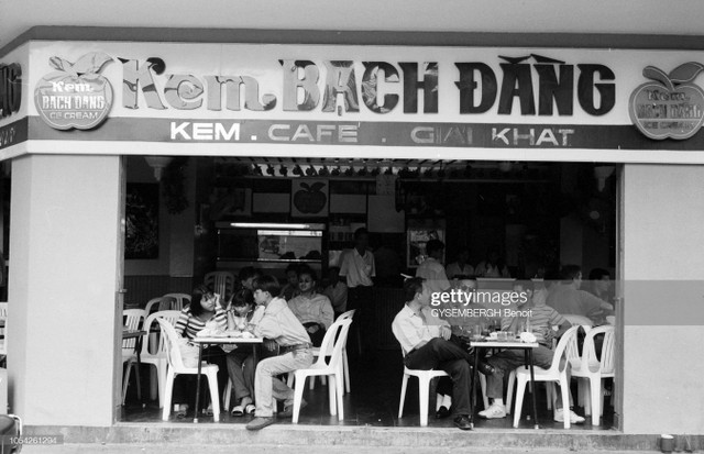 Cận cảnh TP HCM năm 1996 qua loạt ảnh đen trắng cực đẹp Can canh TP HCM nam 1996 qua loat anh den trang cuc dep
