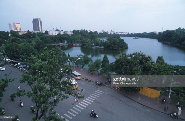 Cuộc sống ở Hà Nội 20 năm trước qua loạt ảnh nhiều cảm xúc Cuoc song o Ha Noi 20 nam truoc qua loat anh nhieu cam xuc
