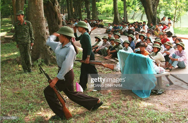Ký ức Hà Nội năm 1995 qua loạt ảnh cực sống động - Hình 6 Ky uc Ha Noi nam 1995 qua loat anh cuc song dong-Hinh-6