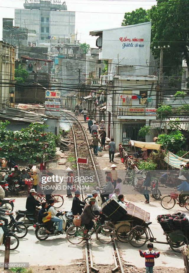 Ký ức Hà Nội năm 1995 qua loạt ảnh cực sống động - Hình 10 Ky uc Ha Noi nam 1995 qua loat anh cuc song dong-Hinh-10