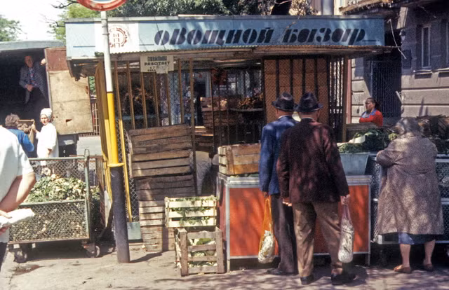 Loat anh sinh dong ve Ukraine nam 1977-Hinh-9