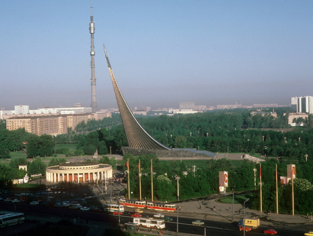 Những địa danh nổi tiếng ở Moscow năm 1985 - Hình 13 Nhung dia danh noi tieng o Moscow nam 1985-Hinh-13