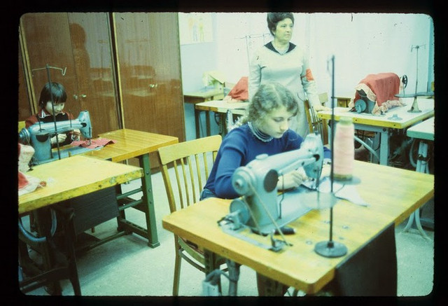 Ảnh màu về thành phố Donetsk bình yên năm 1984 - Hình 6 Anh mau ve thanh pho Donetsk binh yen nam 1984-Hinh-6