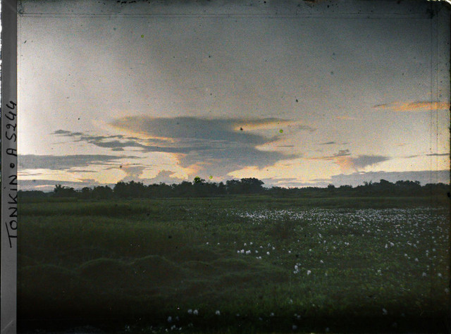 Loạt ảnh khó quên ở ngoại thành Hà Nội đầu thế kỷ 20 - Hình 10 Loat anh kho quen o ngoai thanh Ha Noi dau the ky 20-Hinh-10