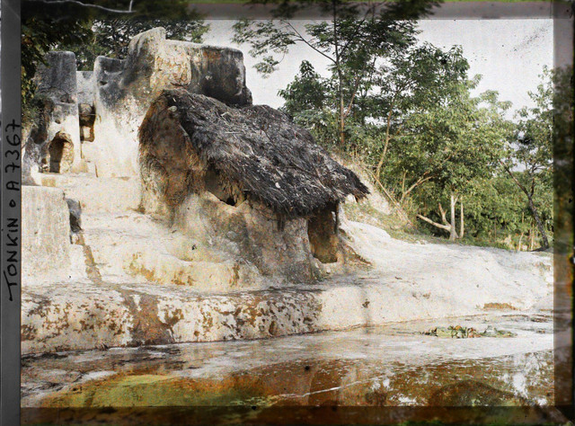 Loạt ảnh khó quên ở ngoại thành Hà Nội đầu thế kỷ 20 - Hình 5 Loat anh kho quen o ngoai thanh Ha Noi dau the ky 20-Hinh-5