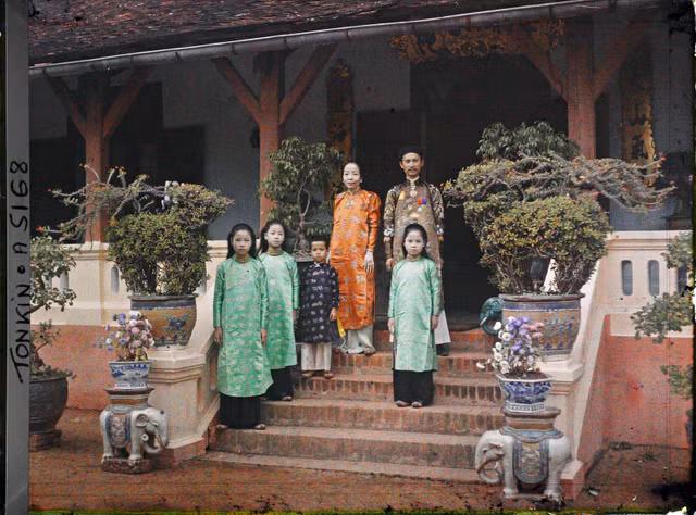 Khung cảnh làng quê tỉnh Hà Đông năm 1915 qua loạt ảnh màu quý - Hình 10 Khung canh lang que tinh Ha Dong nam 1915 qua loat anh mau quy-Hinh-10