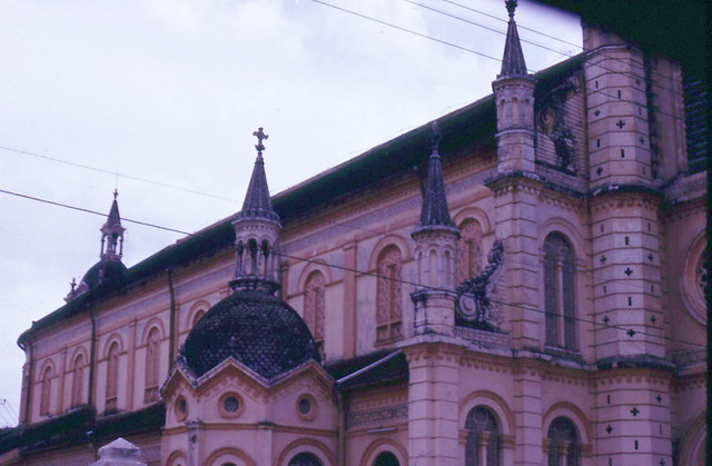 Hình ảnh quý nhà thờ cổ quy mô nhất Sài Gòn trước 1975 - Hình 7 Hinh anh quy nha tho co quy mo nhat Sai Gon truoc 1975-Hinh-7