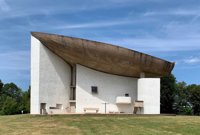 Bất ngờ với nhà nguyện có kiến trúc kỳ lạ nhất thế giới - Hình 4 Bat ngo voi nha nguyen co kien truc ky la nhat the gioi-Hinh-4