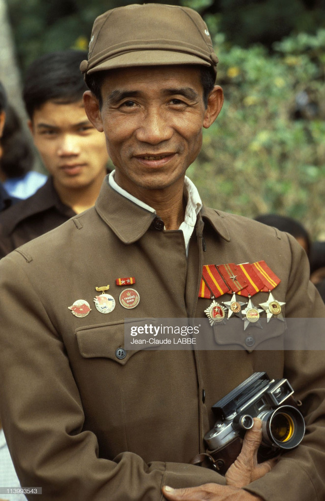 Ha Noi nam 1994 sinh dong qua ong kinh nhiep anh gia Phap (2)-Hinh-10