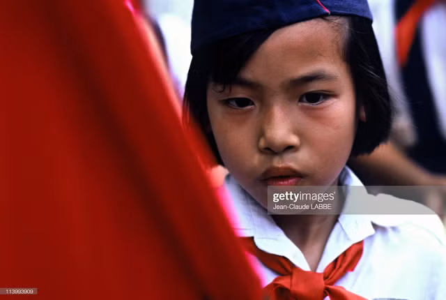 Ha Noi nam 1994 sinh dong qua ong kinh nhiep anh gia Phap (2)-Hinh-11