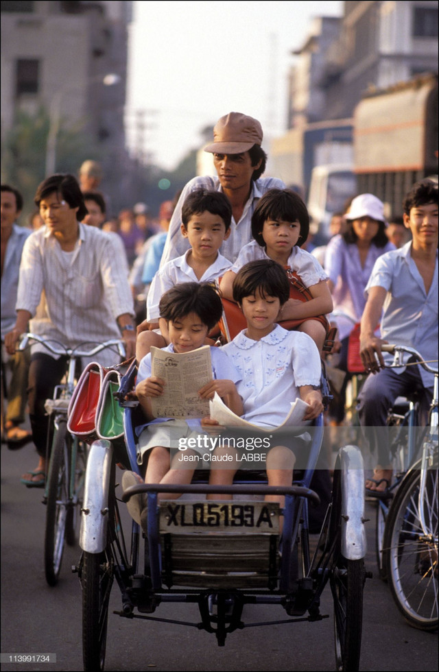 Loạt ảnh thú vị về giao thông ở TP. HCM năm 1991 - Hình 3 Loat anh thu vi ve giao thong o TP. HCM nam 1991-Hinh-3