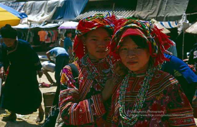 Loạt ảnh không thể rời mắt ở Lào Cai năm 1998 - Hình 2 Loat anh khong the roi mat o Lao Cai nam 1998-Hinh-2