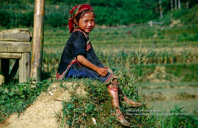 Loạt ảnh không thể rời mắt ở Lào Cai năm 1998 - Hình 10 Loat anh khong the roi mat o Lao Cai nam 1998-Hinh-10