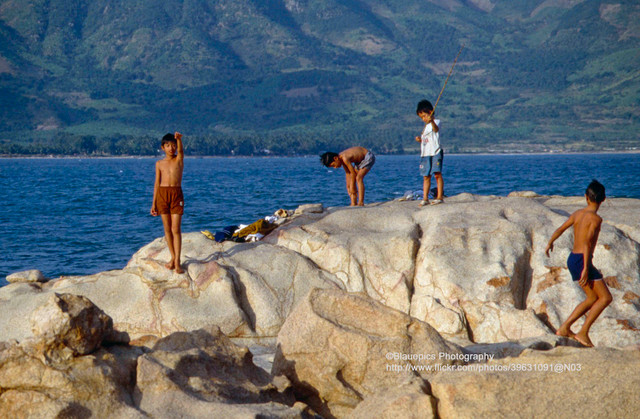 Phan Rang và Nha Trang năm 1993 cực thơ mộng qua ống kính khách Đức - Hình 7 Phan Rang va Nha Trang nam 1993 cuc tho mong qua ong kinh khach Duc-Hinh-7