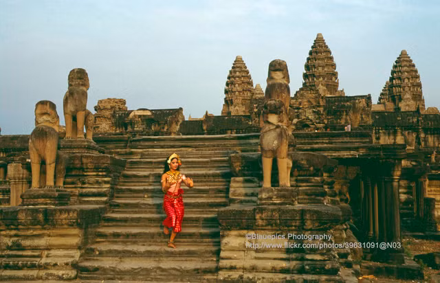 Phe tich Angkor Wat 3 thap nien truoc trong nhu nao?-Hinh-6