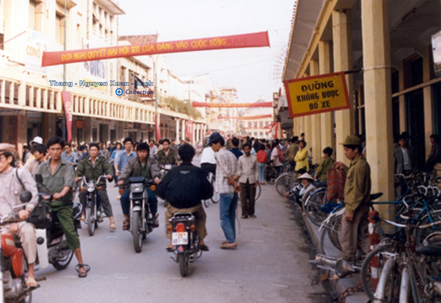 Hoài niệm thủ đô Hà Nội năm 1991 qua ống kính khách Tây - Hình 8 Hoai niem thu do Ha Noi nam 1991 qua ong kinh khach Tay-Hinh-8