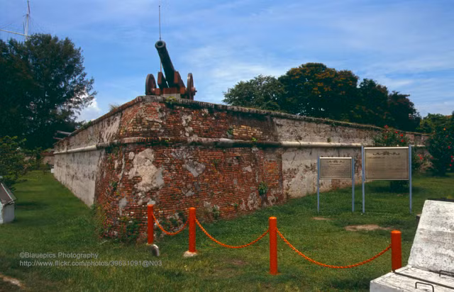 Ngam dat nuoc Malaysia nam 1991 cuc hap dan-Hinh-6