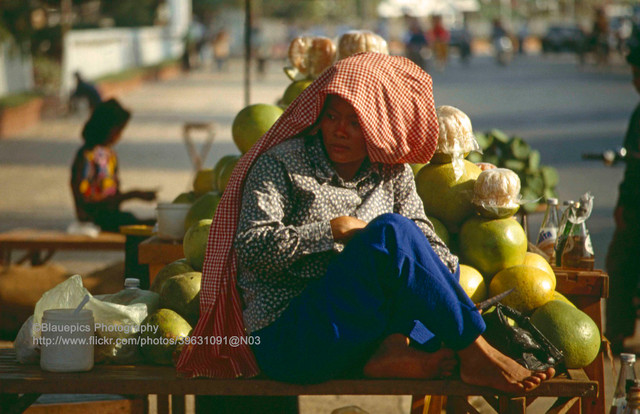 Cuộc sống ở thủ đô Campuchia ba thập niên trước cực đặc biệt - Hình 8 Cuoc song o thu do Campuchia ba thap nien truoc cuc dac biet-Hinh-8