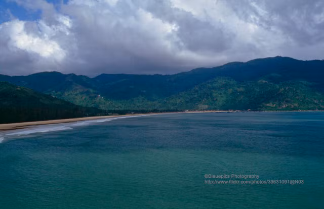 Loat anh ghi lai hanh trinh tu Nha Trang di Hue nam 1993 cua khach Tay-Hinh-3