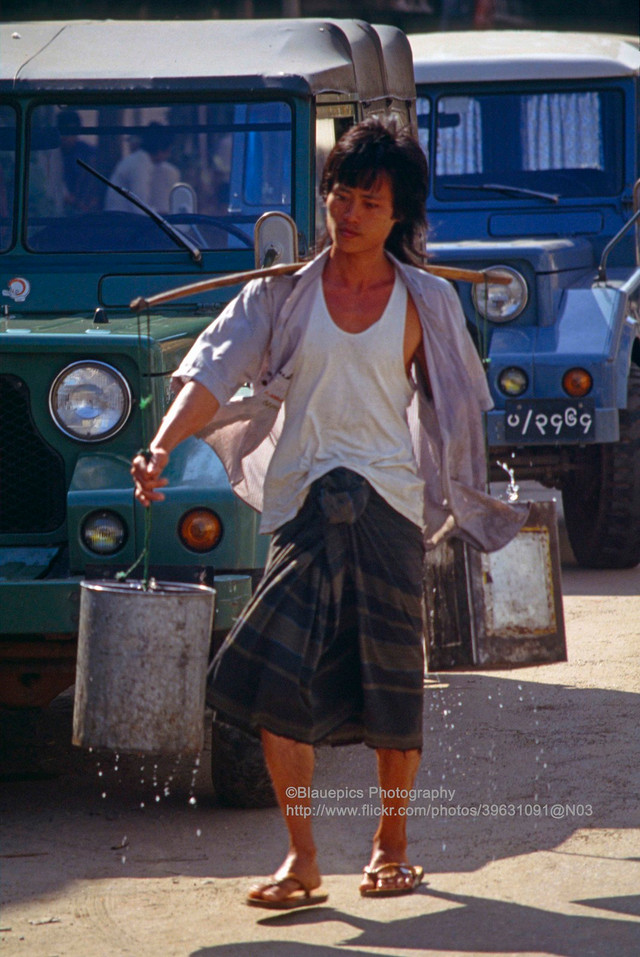 Cuoc song soi dong o thu do cua Myanmar nam 1992-Hinh-7