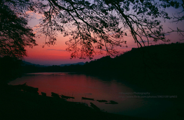 Cố đô Luang Prabang của Lào năm 1996 đẹp cổ xưa - Hình 15 Co do Luang Prabang cua Lao nam 1996 dep co xua-Hinh-15