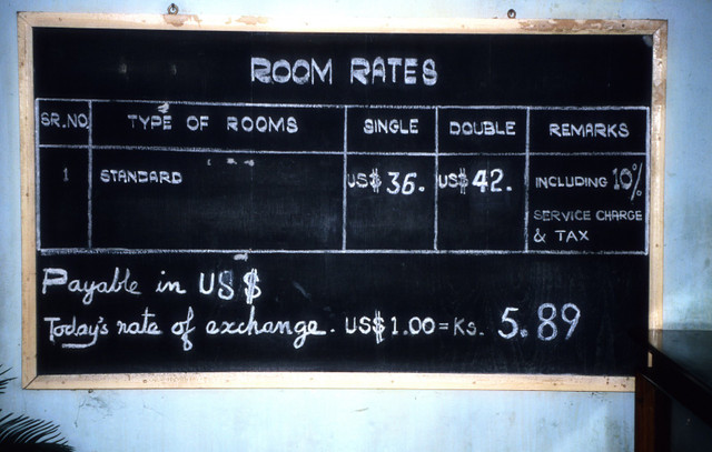 Những khung cảnh thú vị về đất nước Myanmar năm 1992 - Hình 8 Nhung khung canh thu vi ve dat nuoc Myanmar nam 1992-Hinh-8