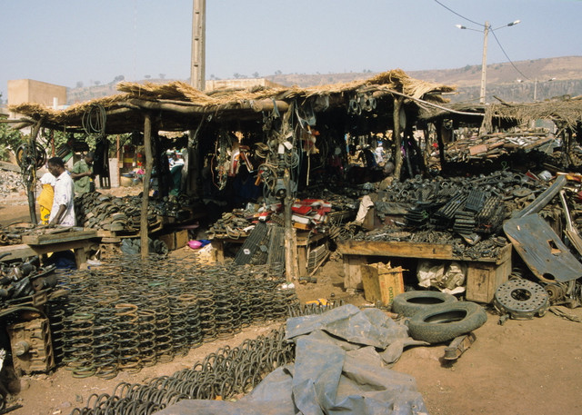 Khám phá xứ sở Mali huyền bí thập niên 1990 qua loạt ảnh hiếm - Hình 7 Kham pha xu so Mali huyen bi thap nien 1990 qua loat anh hiem-Hinh-7