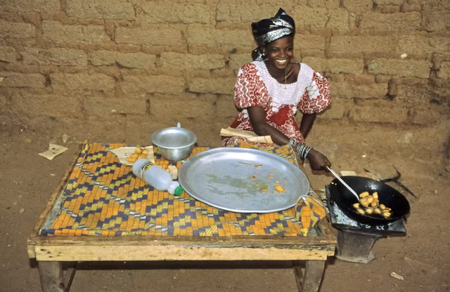 Kham pha xu so Mali huyen bi thap nien 1990 qua loat anh hiem-Hinh-9