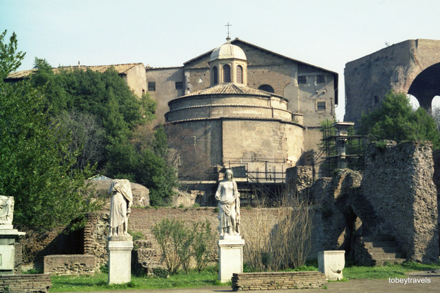 Du ngoạn thành phố Roma năm 1982 qua loạt ảnh hiếm - Hình 8 Du ngoan thanh pho Roma nam 1982 qua loat anh hiem-Hinh-8