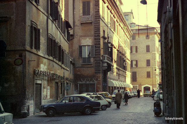 Du ngoạn thành phố Roma năm 1982 qua loạt ảnh hiếm - Hình 16 Du ngoan thanh pho Roma nam 1982 qua loat anh hiem-Hinh-16