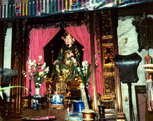 Bi an nhung noi tho tu tam linh cua Ha Noi hon 3 thap nien truoc-Hinh-3