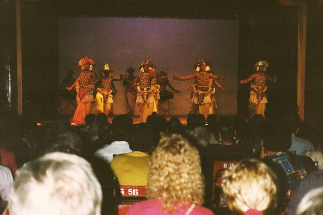 Trải nghiệm cuộc sống cực thú vị ở Sri Lanka năm 1993 - Hình 6 Trai nghiem cuoc song cuc thu vi o Sri Lanka nam 1993-Hinh-6