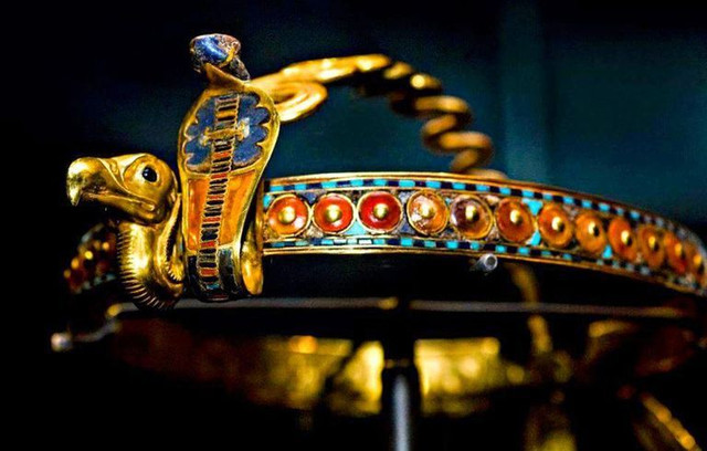 Những bất ngờ về biểu tượng vương quyền của các pharaoh Ai Cập Nhung bat ngo ve bieu tuong vuong quyen cua cac pharaoh Ai Cap