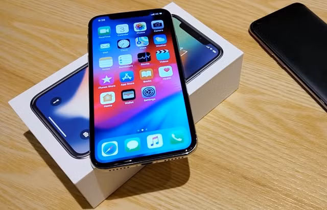 Day la cach tao ra mot chiec iPhone X gia 10 trieu