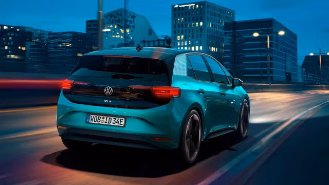 Cac hang xe moi cu cung tap trung phat trien xe dien trong nam 2020-Hinh-14