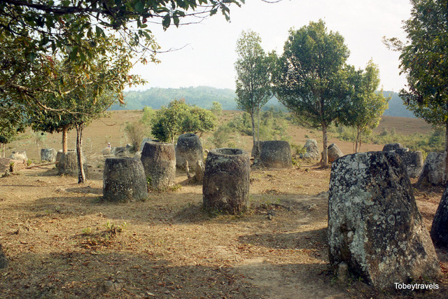 Cánh đồng chum huyền bí của Lào qua ống kính người Tây - Hình 4 Canh dong chum huyen bi cua Lao qua ong kinh nguoi Tay-Hinh-4