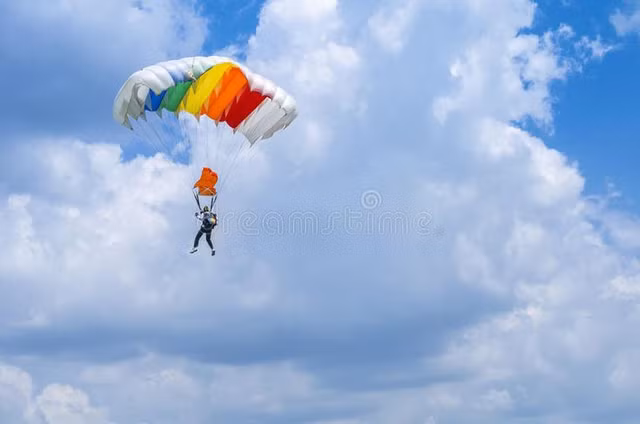 Cu nhay du dau tien trong lich su va dieu bat ngo sau do