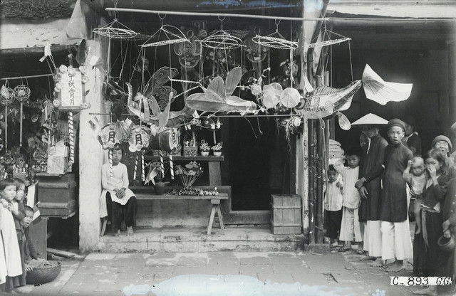 Tết Trung thu ở Hà Nội năm 1926 cực rực rỡ dù ảnh đen trắng - Hình 8 Tet Trung thu o Ha Noi nam 1926 cuc ruc ro du anh den trang-Hinh-8