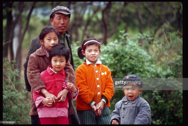 Loạt ảnh sống động về Trung Quốc thập niên 1970 qua ảnh phóng viên Mỹ - Hình 3 Loat anh song dong ve Trung Quoc thap nien 1970 qua anh phong vien My-Hinh-3