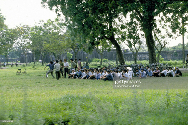 Khung cảnh bình dị ở Hoàng thành Huế năm 1989 - Hình 14 Khung canh binh di o Hoang thanh Hue nam 1989-Hinh-14