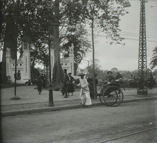 Không khí Tết Hà Nội năm 1928 qua ống kính người Pháp - Hình 7 Khong khi Tet Ha Noi nam 1928 qua ong kinh nguoi Phap-Hinh-7