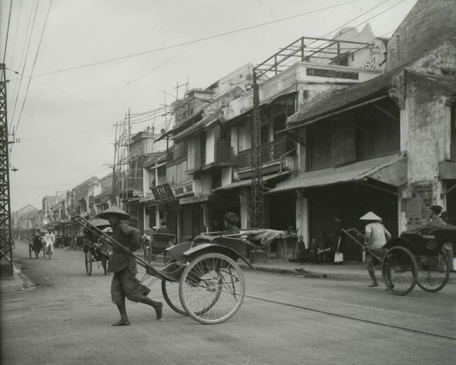 Không khí Tết Hà Nội năm 1928 qua ống kính người Pháp - Hình 3 Khong khi Tet Ha Noi nam 1928 qua ong kinh nguoi Phap-Hinh-3