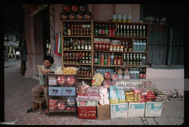 Ha Noi nam 1993 binh di duoi ong kinh nguoi My-Hinh-2