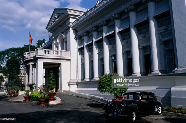 TP.HCM mùa xuân năm 1996 rực rỡ qua loạt ảnh quý - Hình 6 TP.HCM mua xuan nam 1996 ruc ro qua loat anh quy-Hinh-6